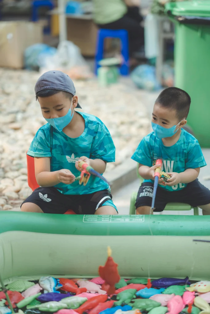 đź’¦26 Water Play Activities to Keep Kids Cool All Summer 10 fishing game toy