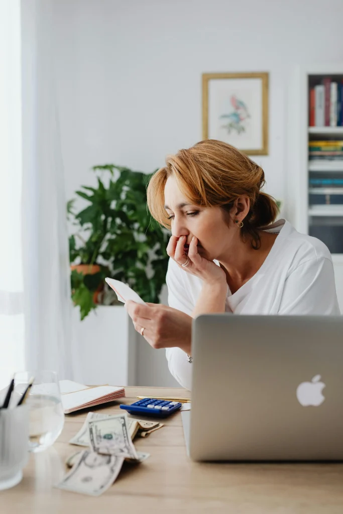10 Money Hacks Every Mom Should Try (Even on a Tight Budget) 2 mom money hacks