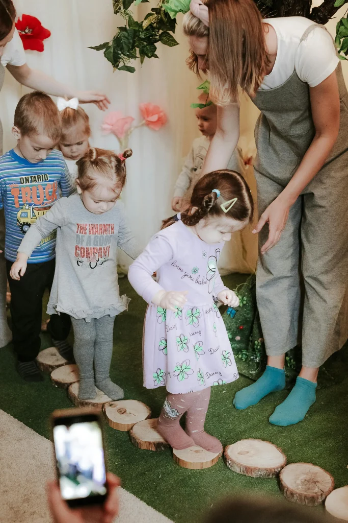 Sensory Play Ideas to Boost Toddler Development 12 indoor activities fro toddlers