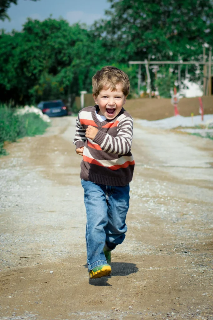 25 Positive Parenting Phrases That Actually Work (And What to Say Instead of “Stop It!”) 4 stop running