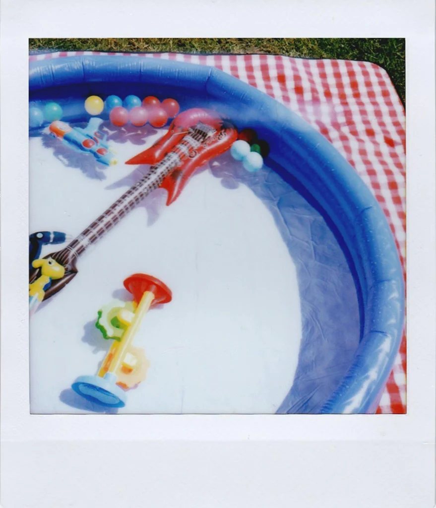 đź’¦26 Water Play Activities to Keep Kids Cool All Summer 13 sink float game