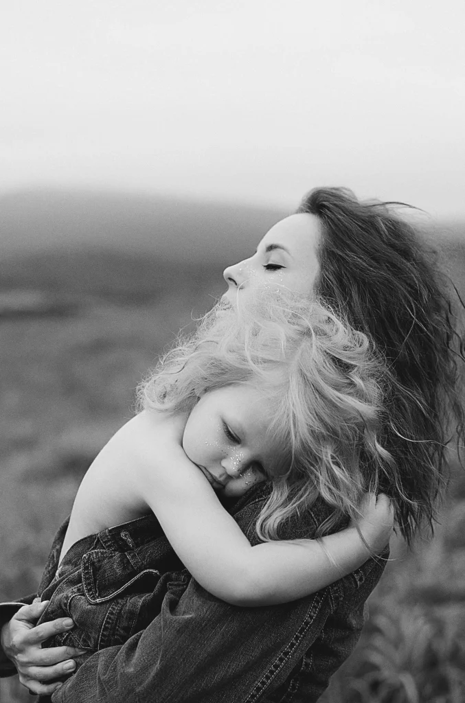 How to Stop Your Toddler from Hitting (Without Harsh Punishments) 4 stay calm mother