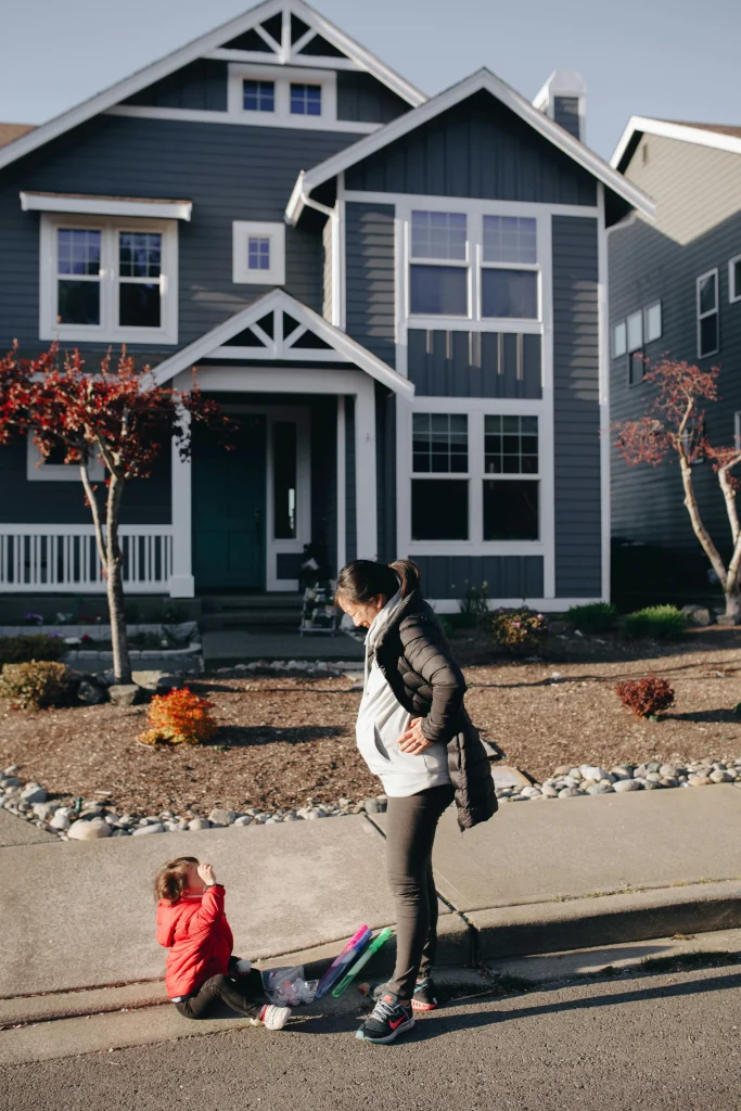 End Your Toddler’s Temper Tantrum Quickly with These Simple Steps 11 calming down the toddler