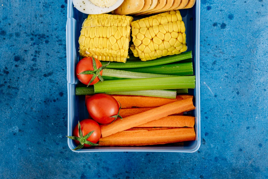 Fun Ways to Get Toddlers Eating Vegetables (Without the Mealtime Battles!) 10 veggies tray