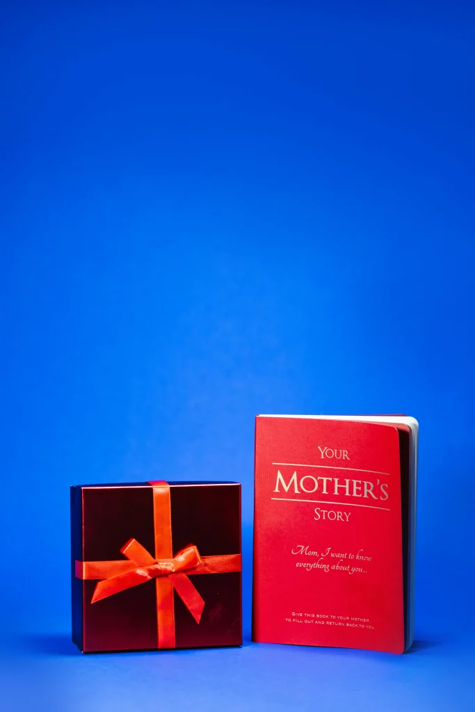 20+ Genius Baby Shower Gift Ideas for Mom (She’ll Actually Use & Love) 16 Custom Keepsake Box